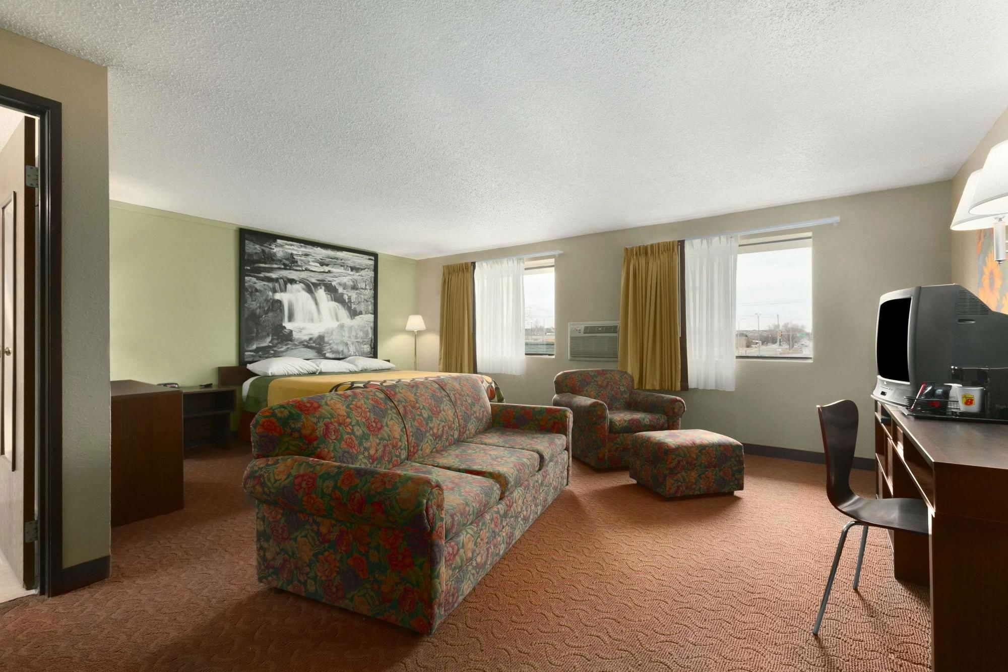 Super 8 By Wyndham Sioux Falls Near Convention Center Esterno foto